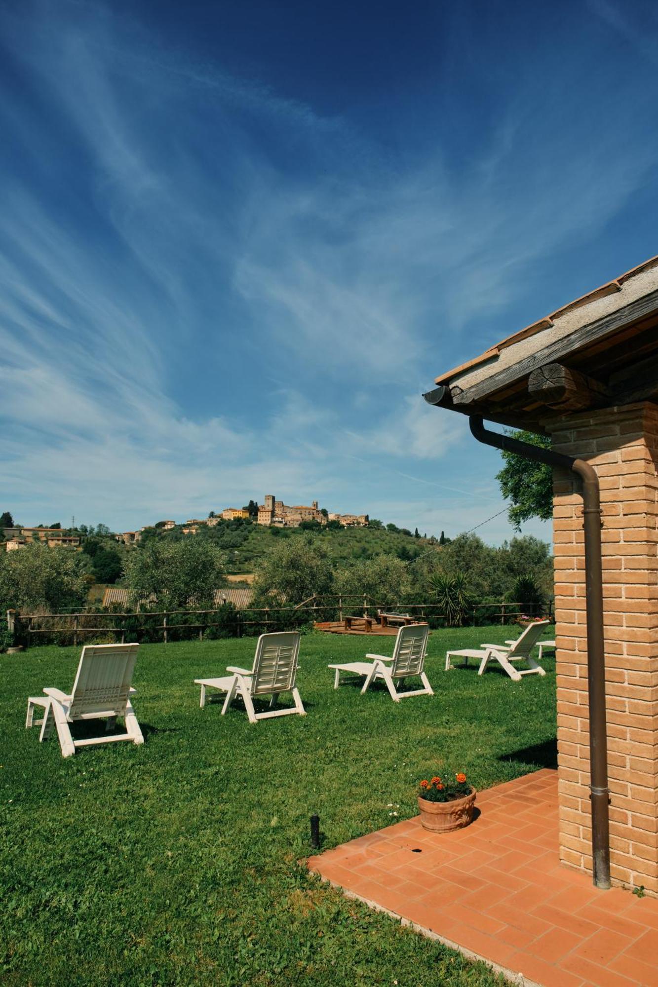 8380 Agriturismo Il Saragiolo Manciano Exteriör bild