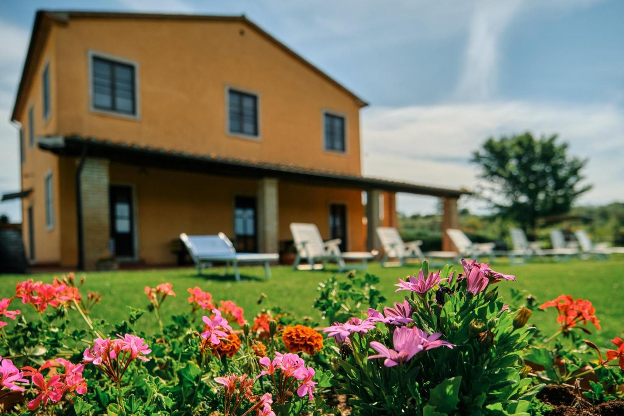 8380 Agriturismo Il Saragiolo Manciano Exteriör bild