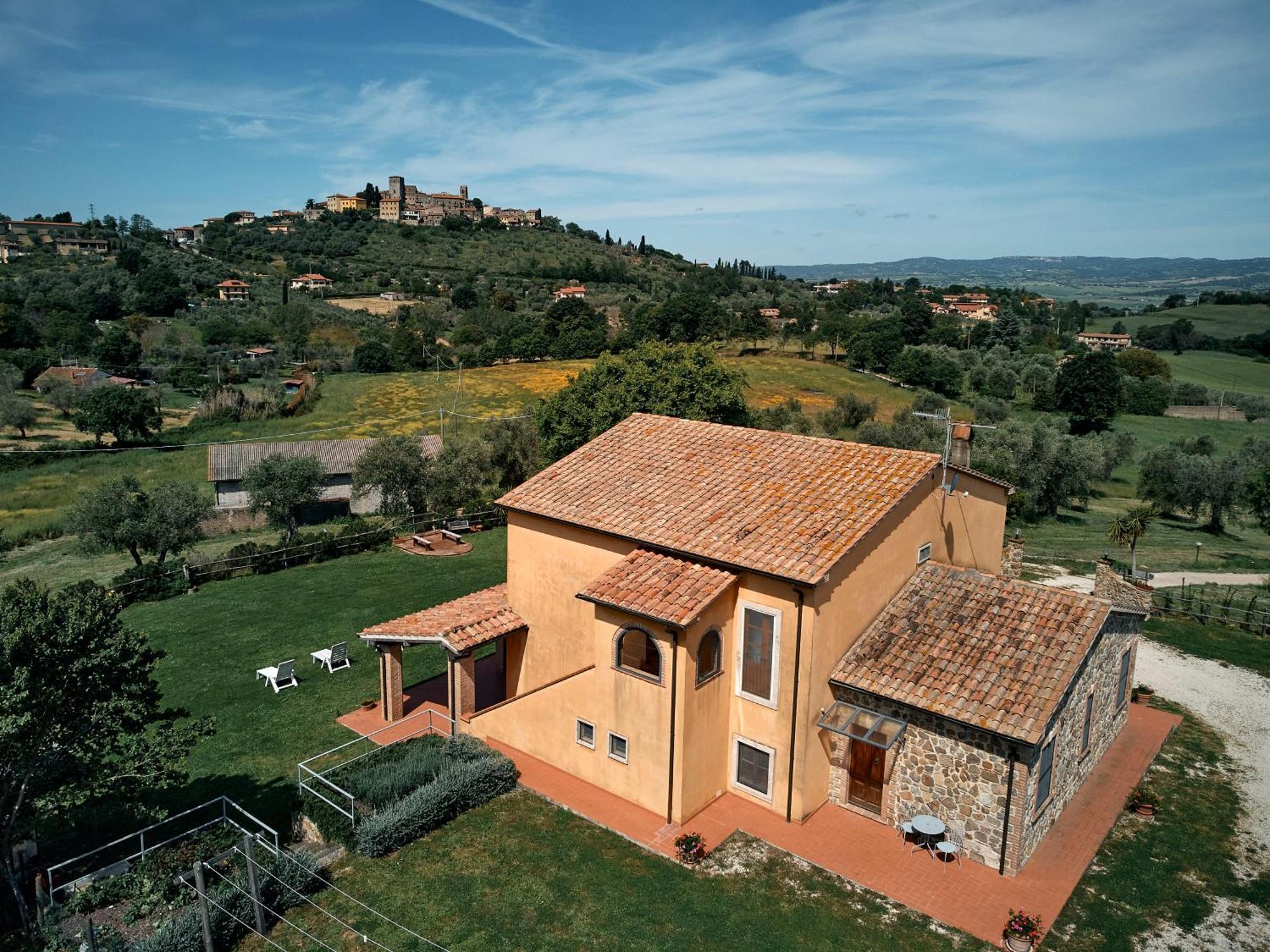 8380 Agriturismo Il Saragiolo Manciano Exteriör bild