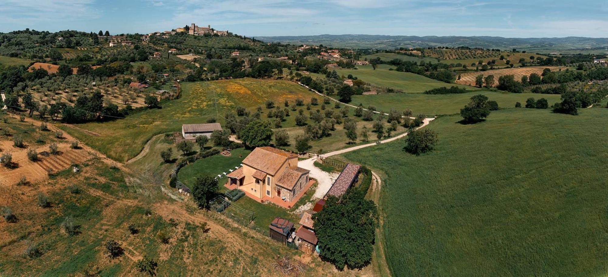8380 Agriturismo Il Saragiolo Manciano Exteriör bild