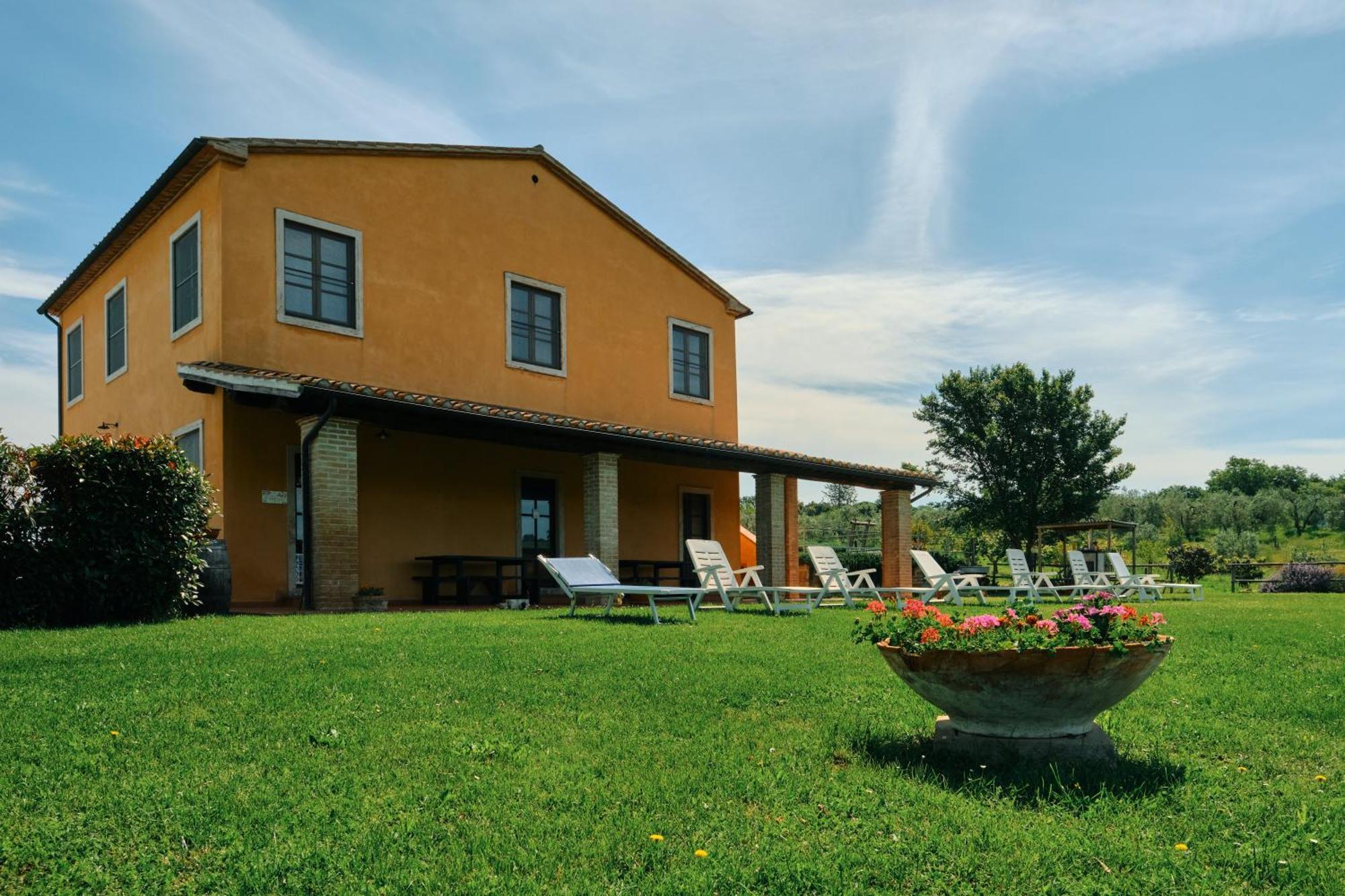8380 Agriturismo Il Saragiolo Manciano Exteriör bild