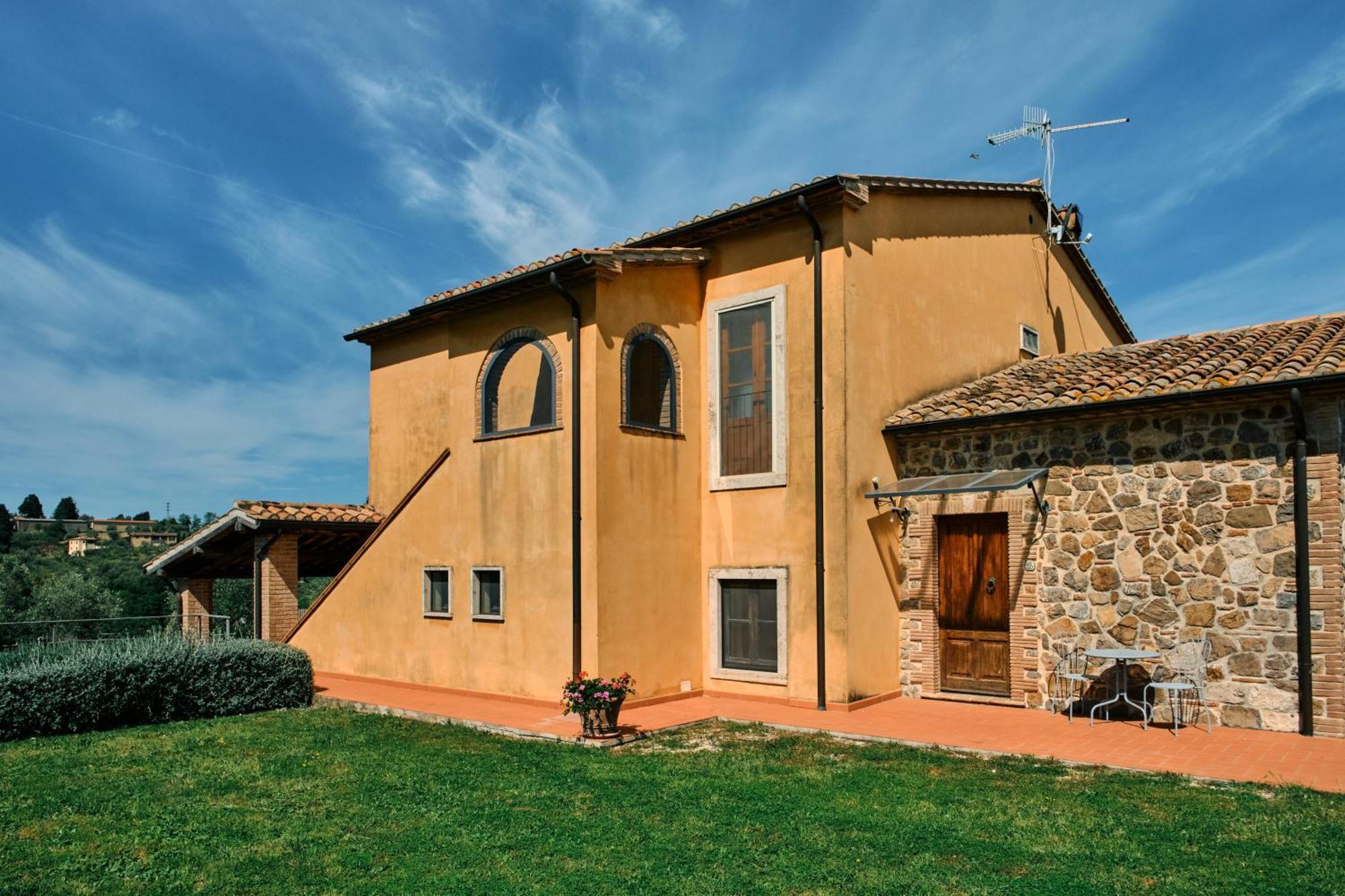 8380 Agriturismo Il Saragiolo Manciano Exteriör bild