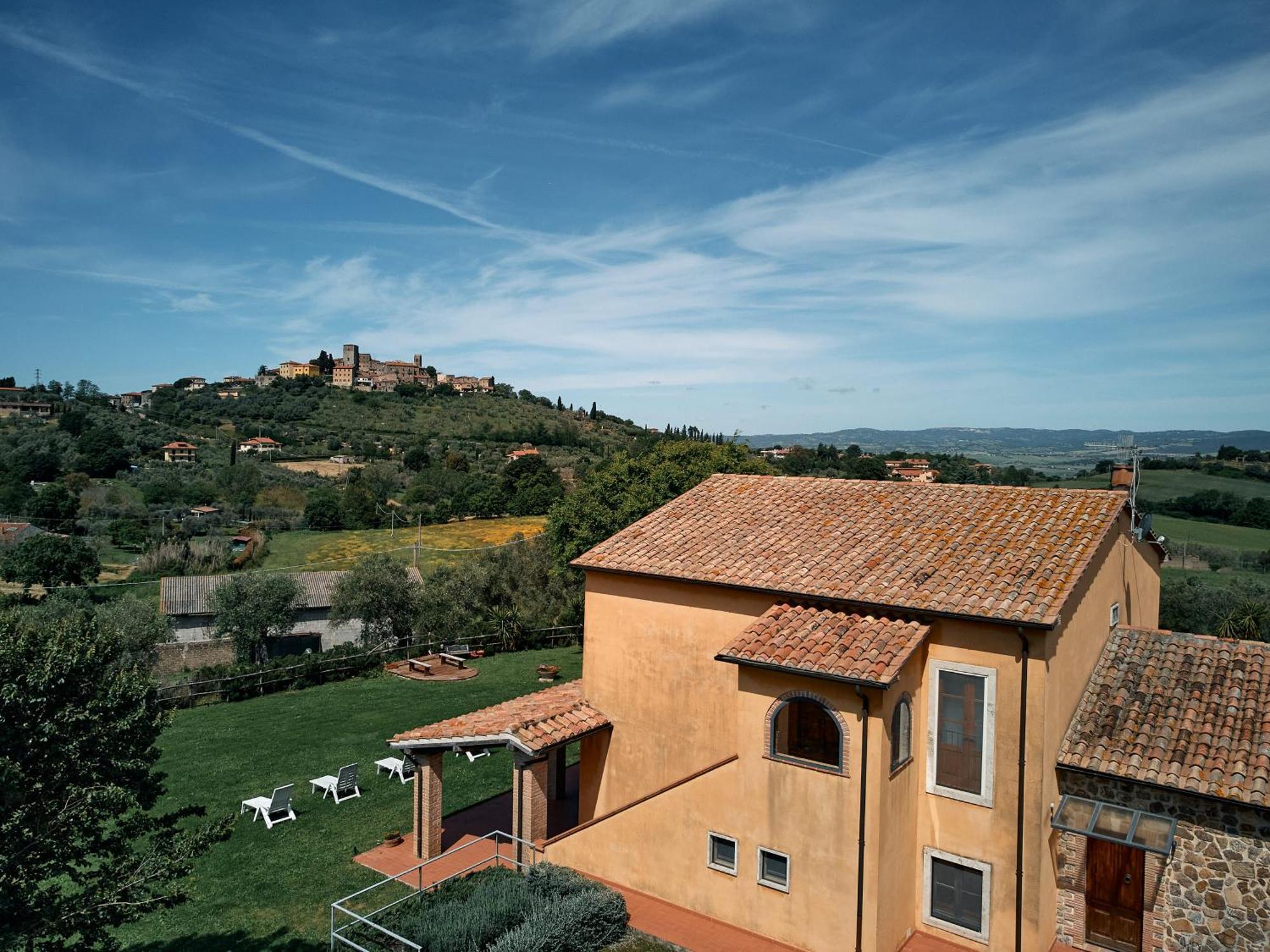 8380 Agriturismo Il Saragiolo Manciano Exteriör bild